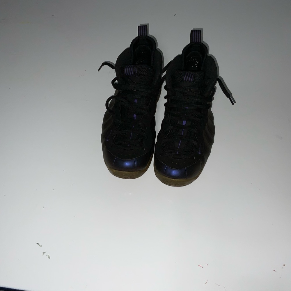 Nike Black and Purple Athletic Shoes - Picture 3 of 5